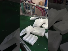 La máquina de moldeo de EPS está produciendo caja de aislamiento de EPS