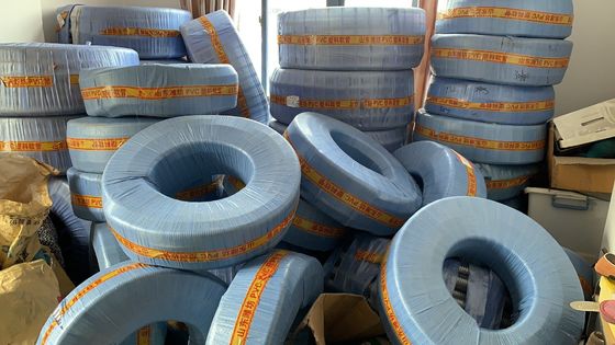 Rollo espesado manguera del tubo el 1/2 los” 50m del plástico transparente del vacío de la partícula de la espuma del alambre del Pvc de la máquina del EPS